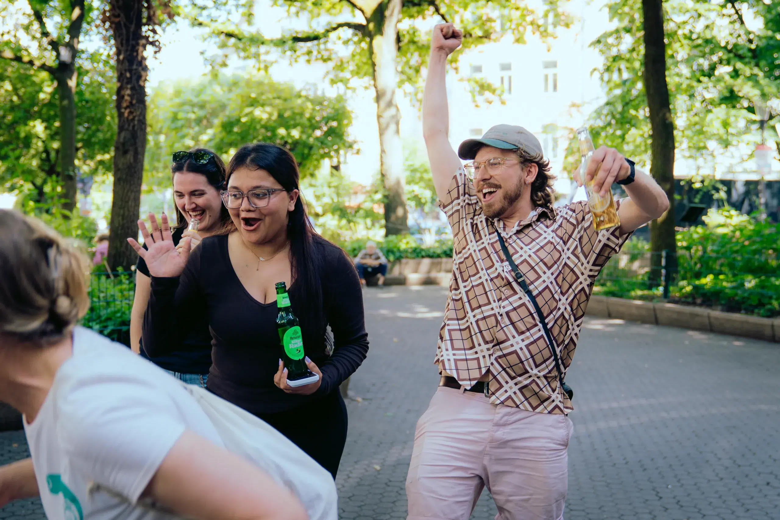 Guests on the Cologne Kiosk Crawl, a Cologne-style pub crawl